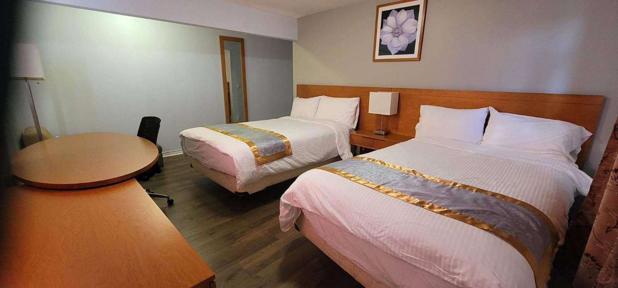 Niagara Inn *
